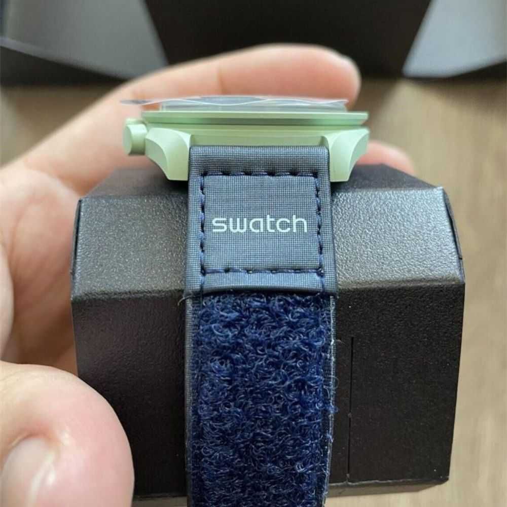 Omega x Swatch SO33G100: Ekskluzywny Model Ziemia