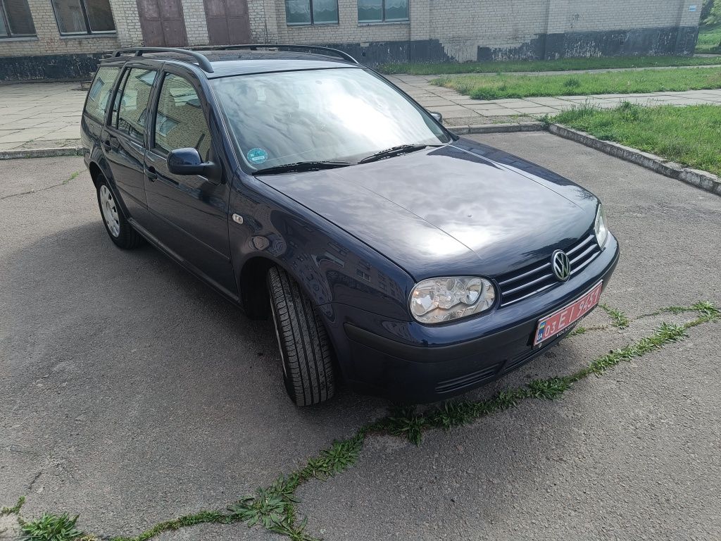 Volkswagen Golf 4 1.6 MPI бензин