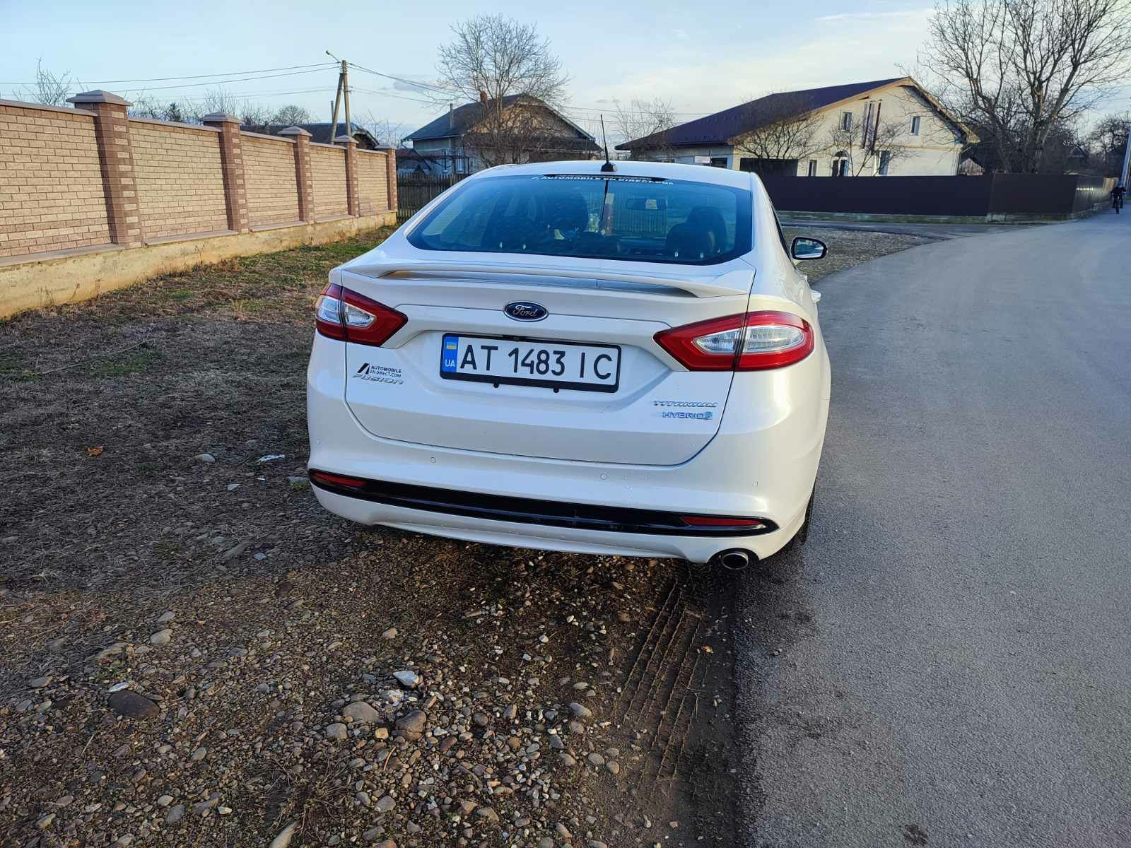 Ford Fusion hybrid Titanium 2014 125kms