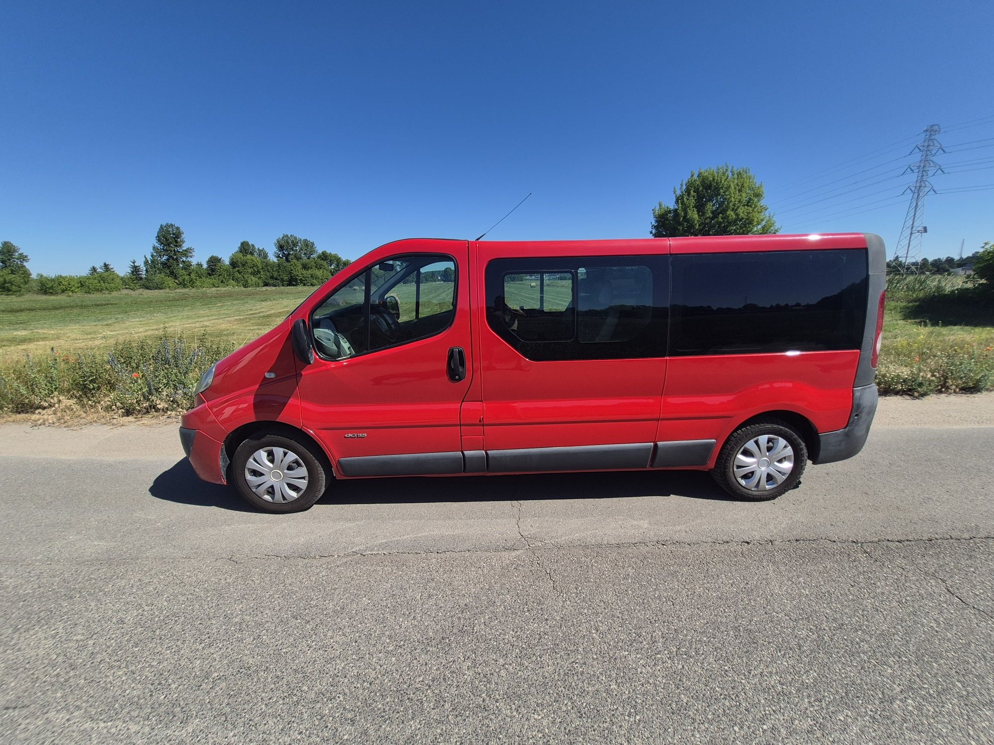 Renault Trafic Long 9os 2,0 115KM klima sprawna 9osobowy zamiana