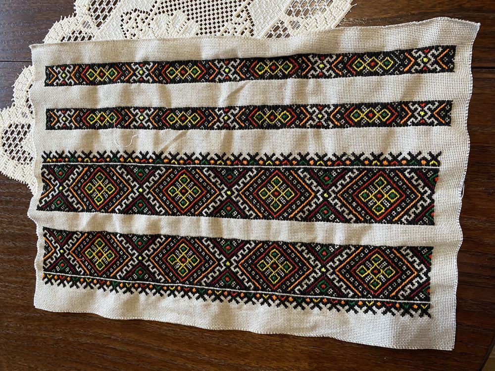 Вишитий рушник  (обрядовий ), вставки для вишиванки