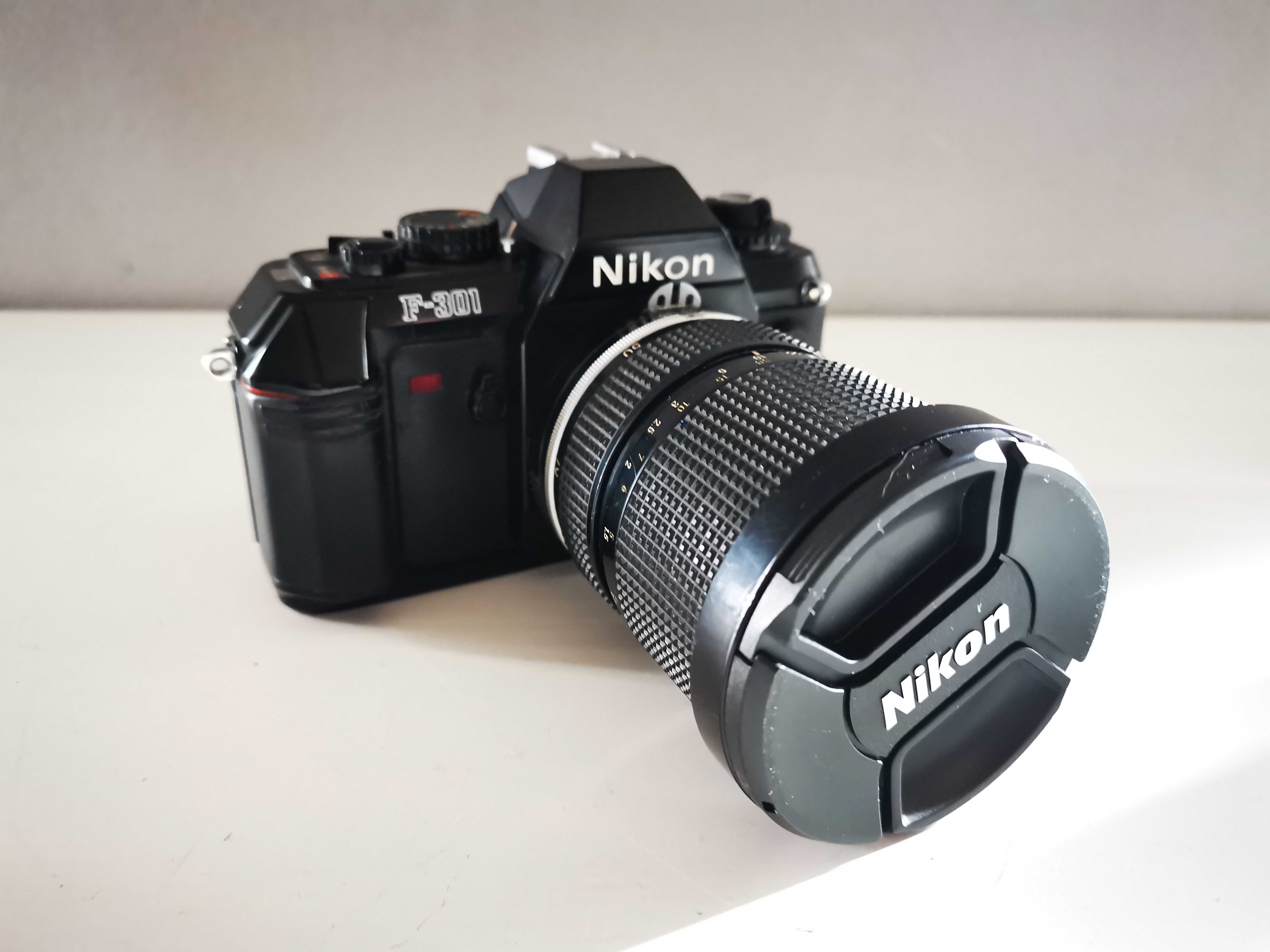 Nikon F301 + Nikon 35-70 f3.5