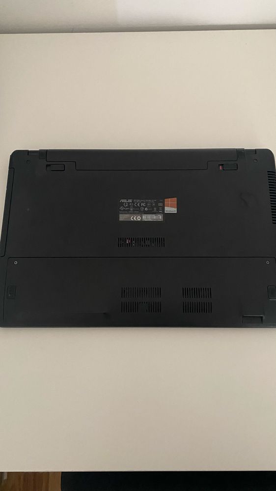 Computador asus preto
