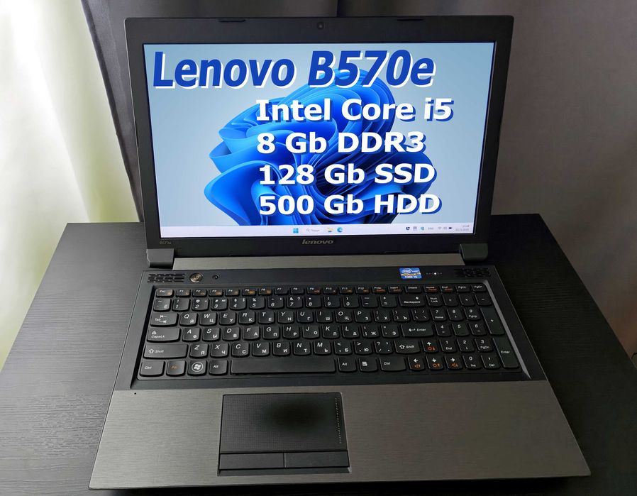 Ноутбук Lenovo B570e /15.6"/Intel Core i5 /8 DDR3 /128 SSD /500 HDD