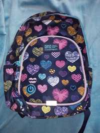 Nowy świecący plecak coolpack serca