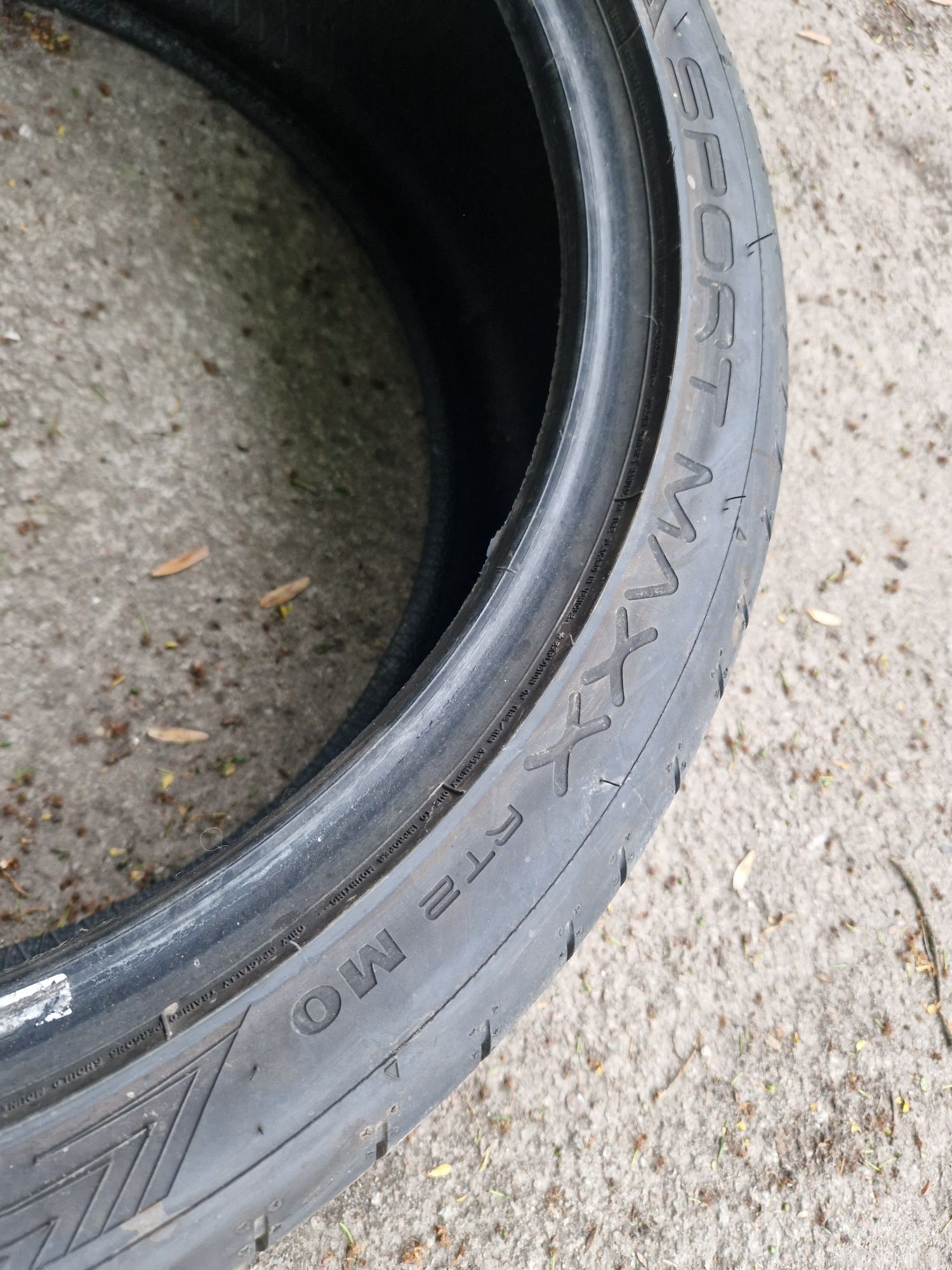 Para opon letnich Dunlop 255/40/21 z 2020r