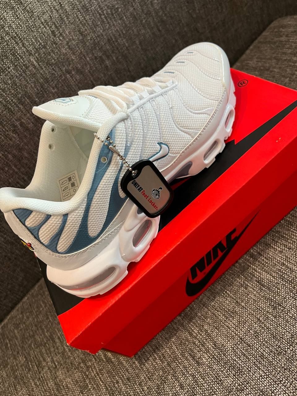 Buty Nike air max TN plus. Białe +niebieskie