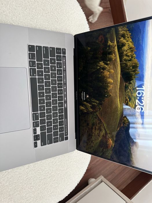 MacBook Pro 16" 2019
