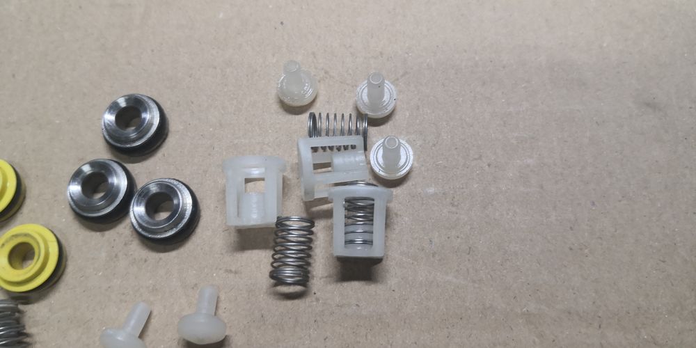 Zaworki głowicy karcher 855h na ciepła wodę czesci