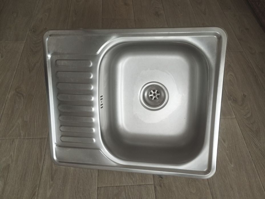 Мийка з нержавійки ,58*48,разом з зливним сифоном