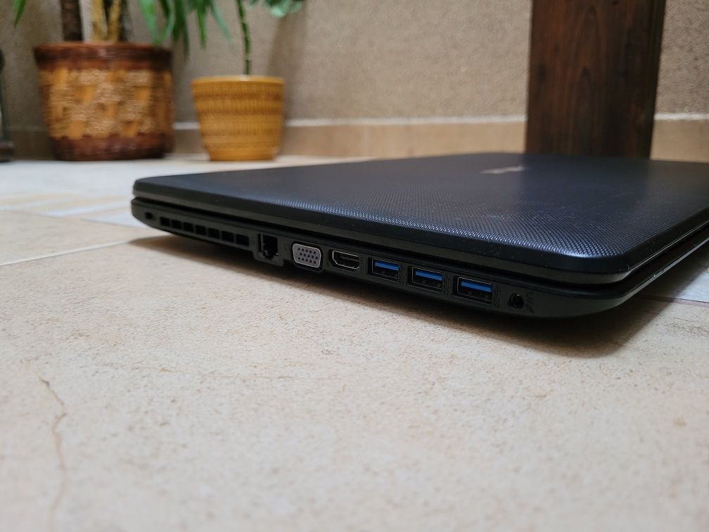 Laptop dotykowy Asus- Intel i5 ,Gtx 820 ,17,3",dysk 750gb, 8gb ram