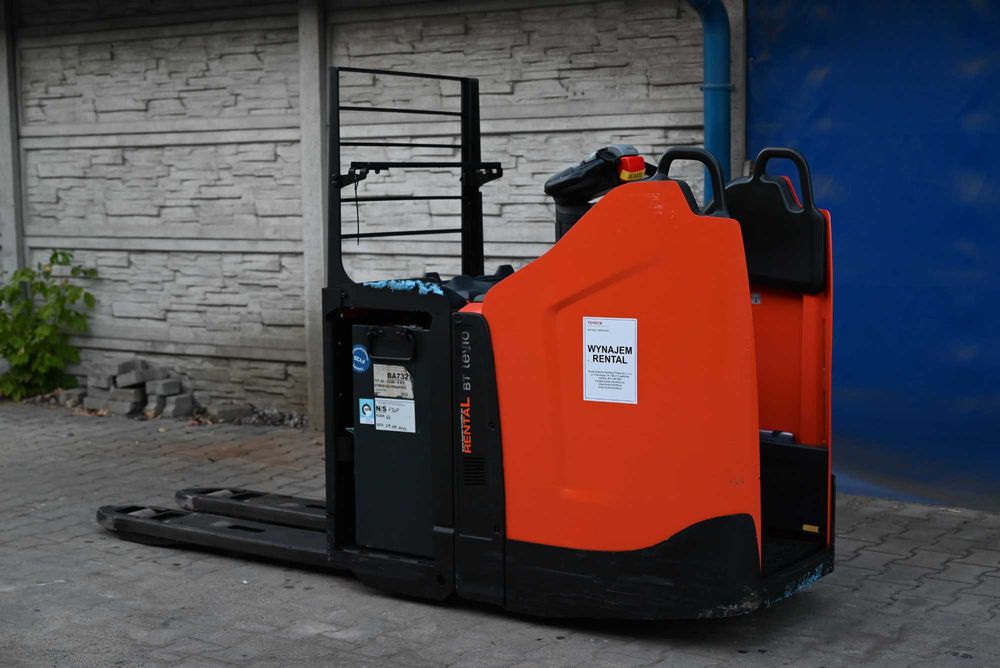 Paleciak elektryczny Toyota BT LPE  220  2200kg 2016rok FHP 415