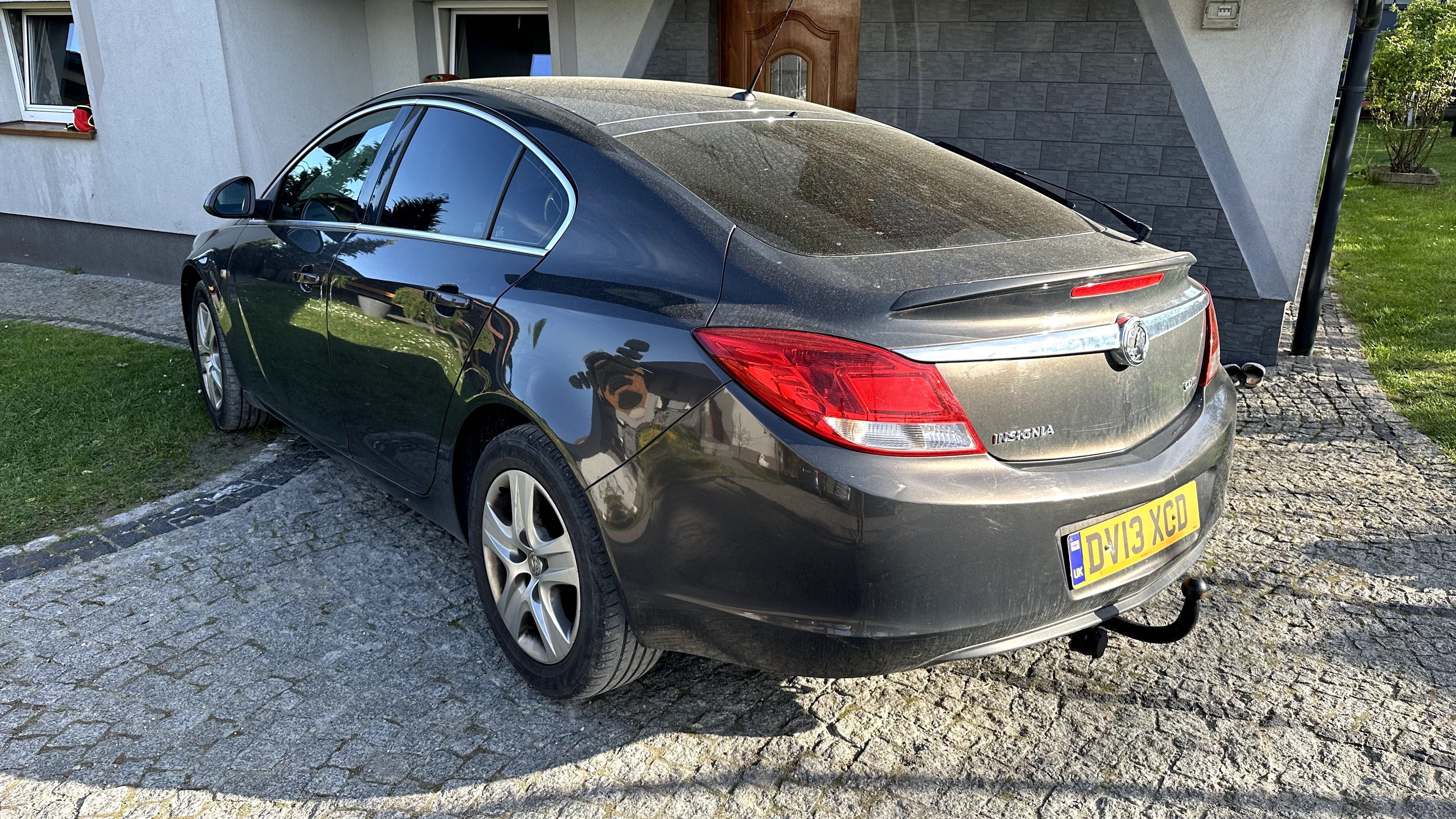 Opel Insignia 2013 Exclusiv 2.0 CDTI Hatchback Diesel anglik