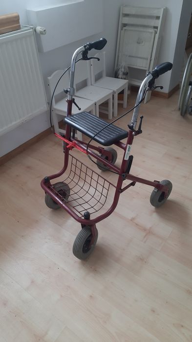 Chodzik inwalidzki balkonik prowadzenia osoby starszej Seniora senior