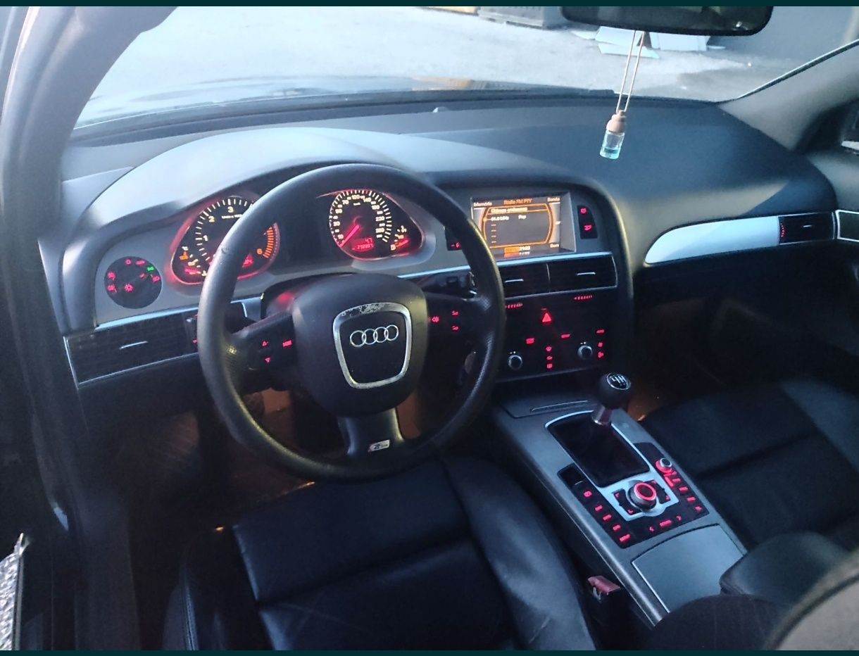 Audi A6 S-line preta