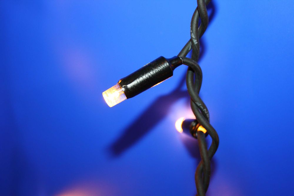 Вулична led-гірлянда LUMION "Бахрома" 3х0.7м 100led, білий колір