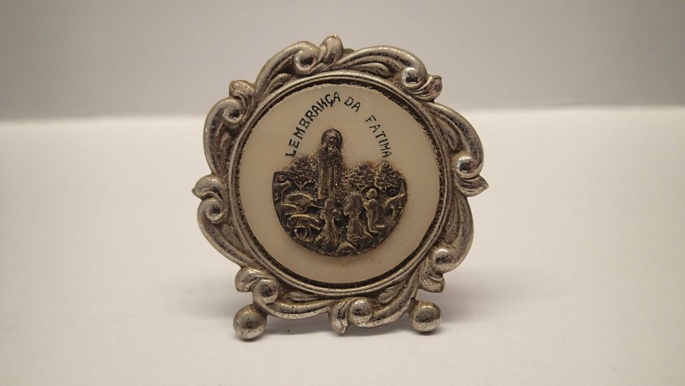 Pequenas molduras religiosas