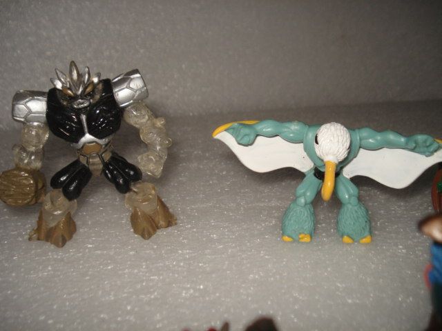 11 Antigas Figuras Gormiti