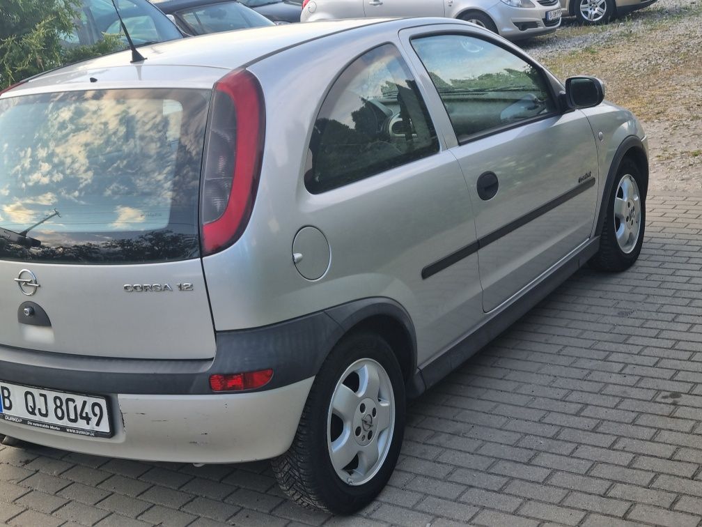 Ładna corsa  z niemiec klimatyzacja