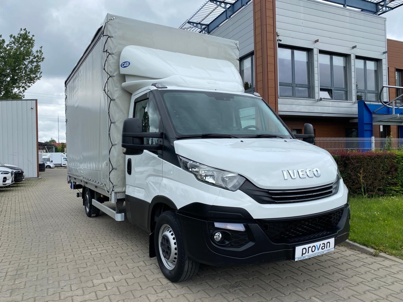 Iveco DAILY 35S16 HI-MATIC FIRANKA OBUSTRONNA 8 PALET WINDA BAR  otwierany dach / wysokość 2.4-2.7 m