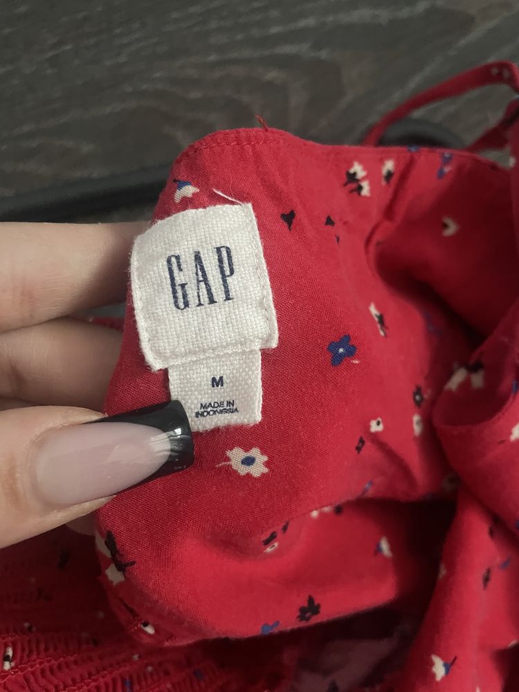 Продам платье GAP