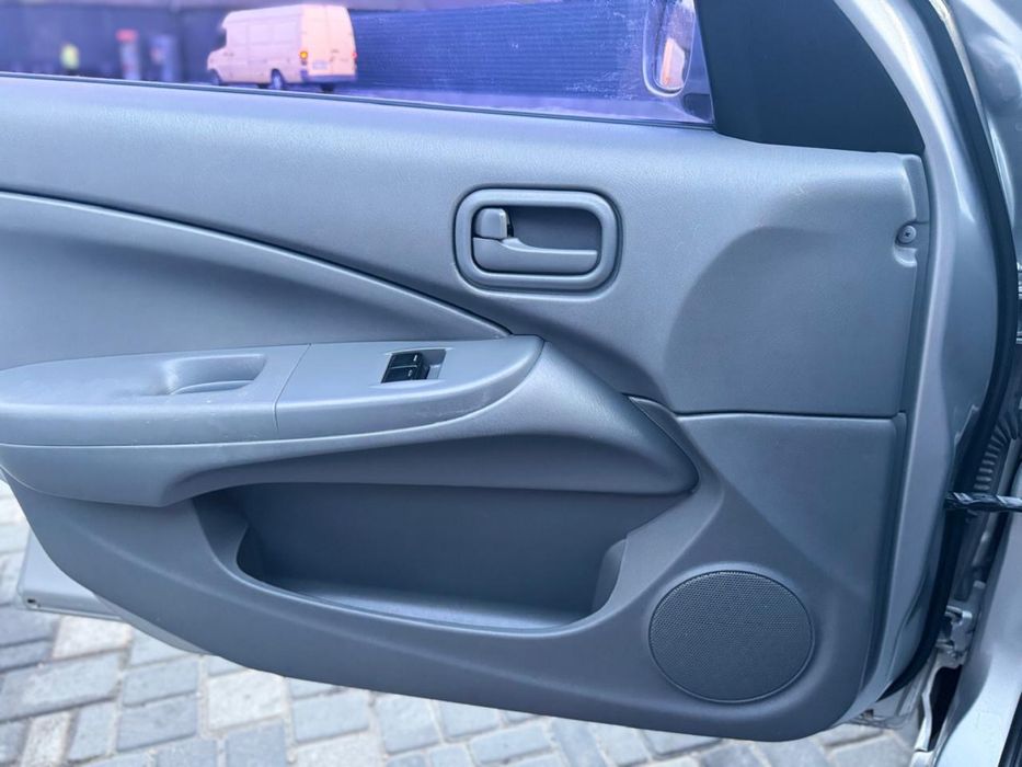 Nissan almera classic