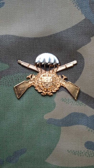 Distintivo "Curso de Operações Aeroterrestres" (Tropas Paraquedistas)