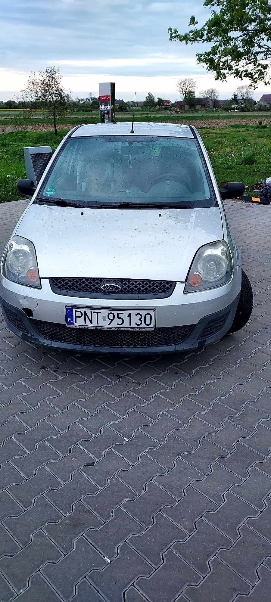 Ford fiesta 1.3 benzyna