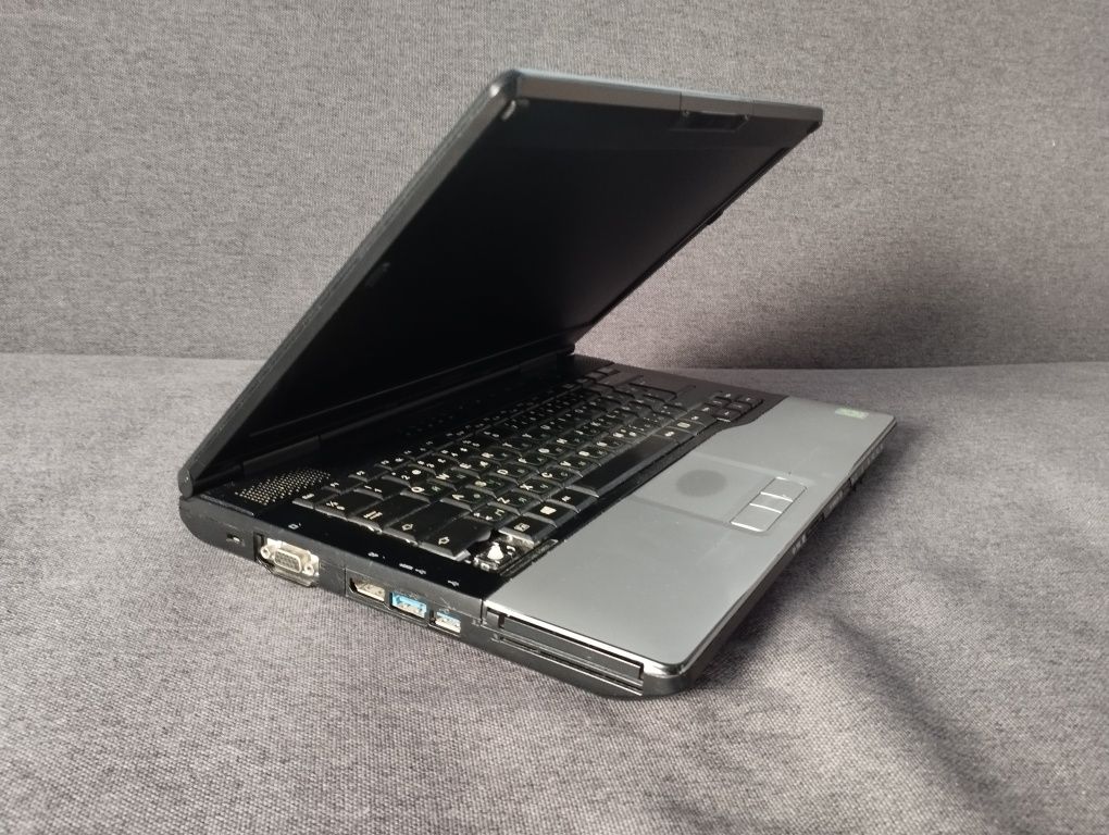 Потужний ноутбук fujitsu lifebook e752, i7, 16gb, sdd, hard