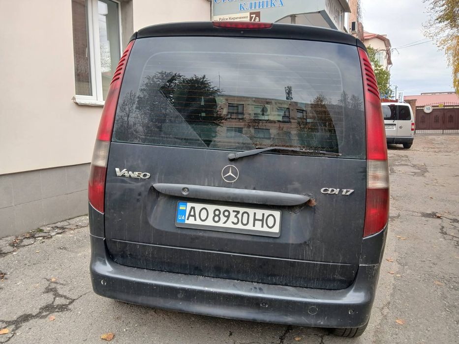 Продам автомобіль Mercedes-Benz Vaneo 2002