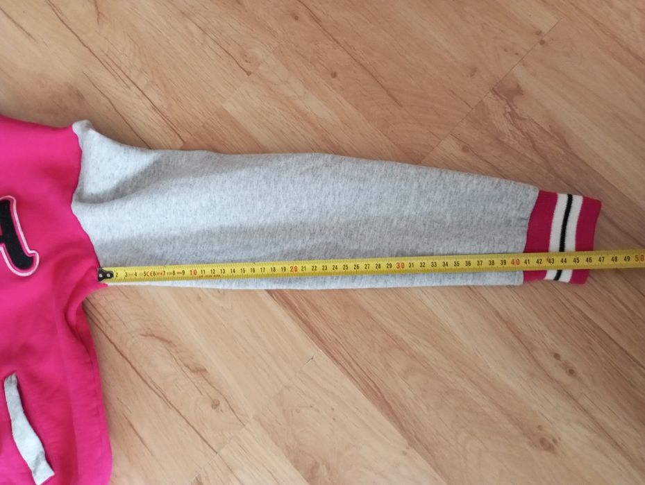 Bluza dla dziewczynki 146/152.