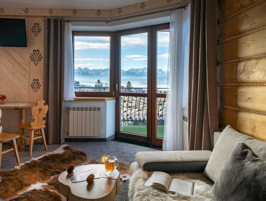 Apartament pokój z widokiem na góry balkonem atrakcje dla dzieci