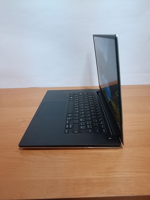 Игровой ноутбук DELL XPS i7 9850H 4.6Ghz 16GB SSD 256GB Nvidia 8GB IPS