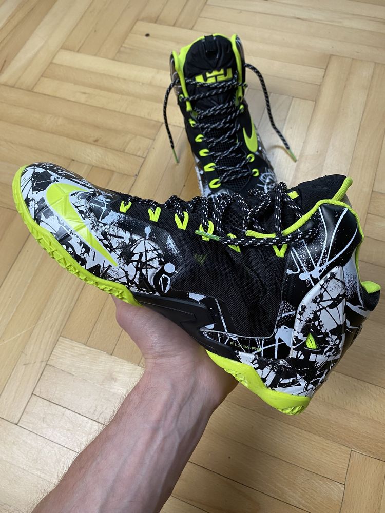 Nike Lebron 11 Graffiti