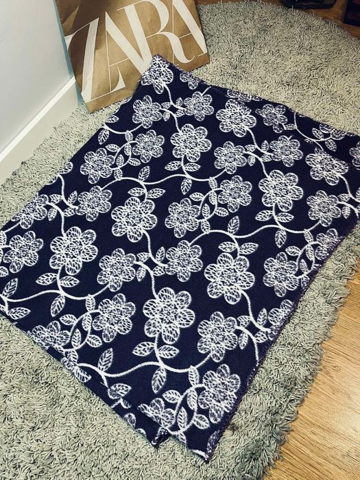 Piękny fioletowy koc kocyk w kwiaty ciepły polarkowy