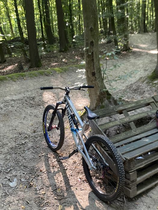 Canyon torque dhx (slopeduro)