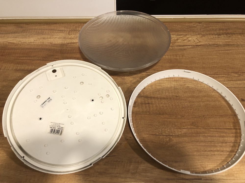 Plafoniera plafon camea 75W  6 sztuk stan bardzo dobry