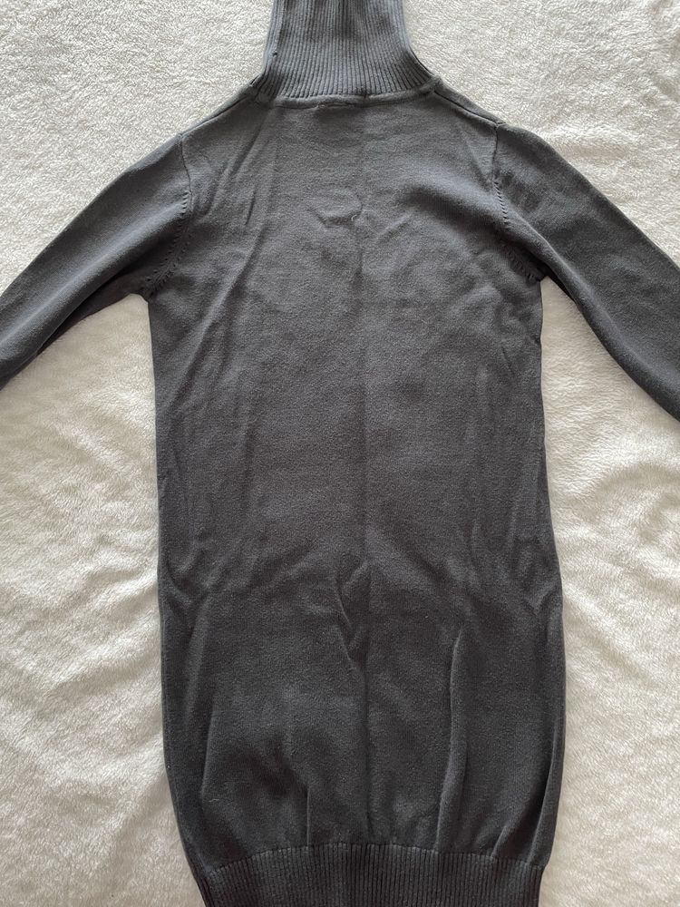 Vestido médio preto da Tuc Tuc