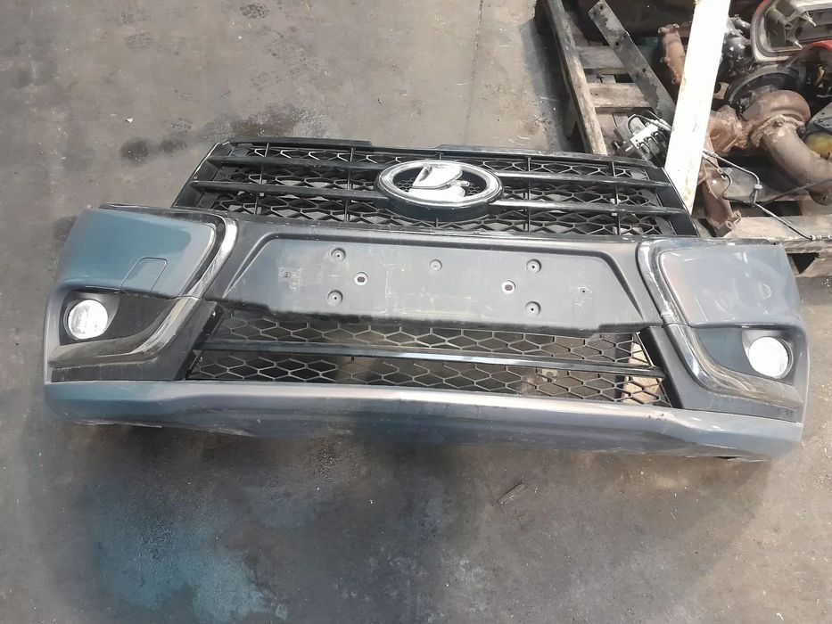 Zderzak Łada Vesta !! Kompletny !! Grill, halogeny !! DO POPRAWEK