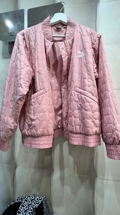 Продам куртку puma