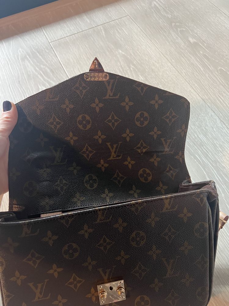 Lv torebka pochette metis