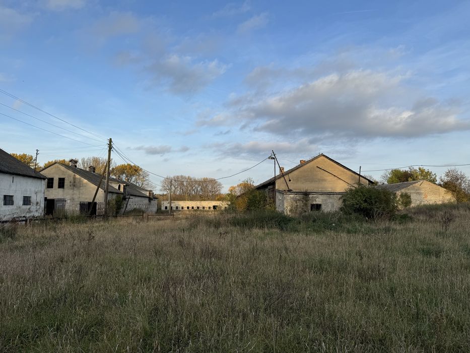 Wynajmę budynki po PGR Gledzianów, woj łódzkie