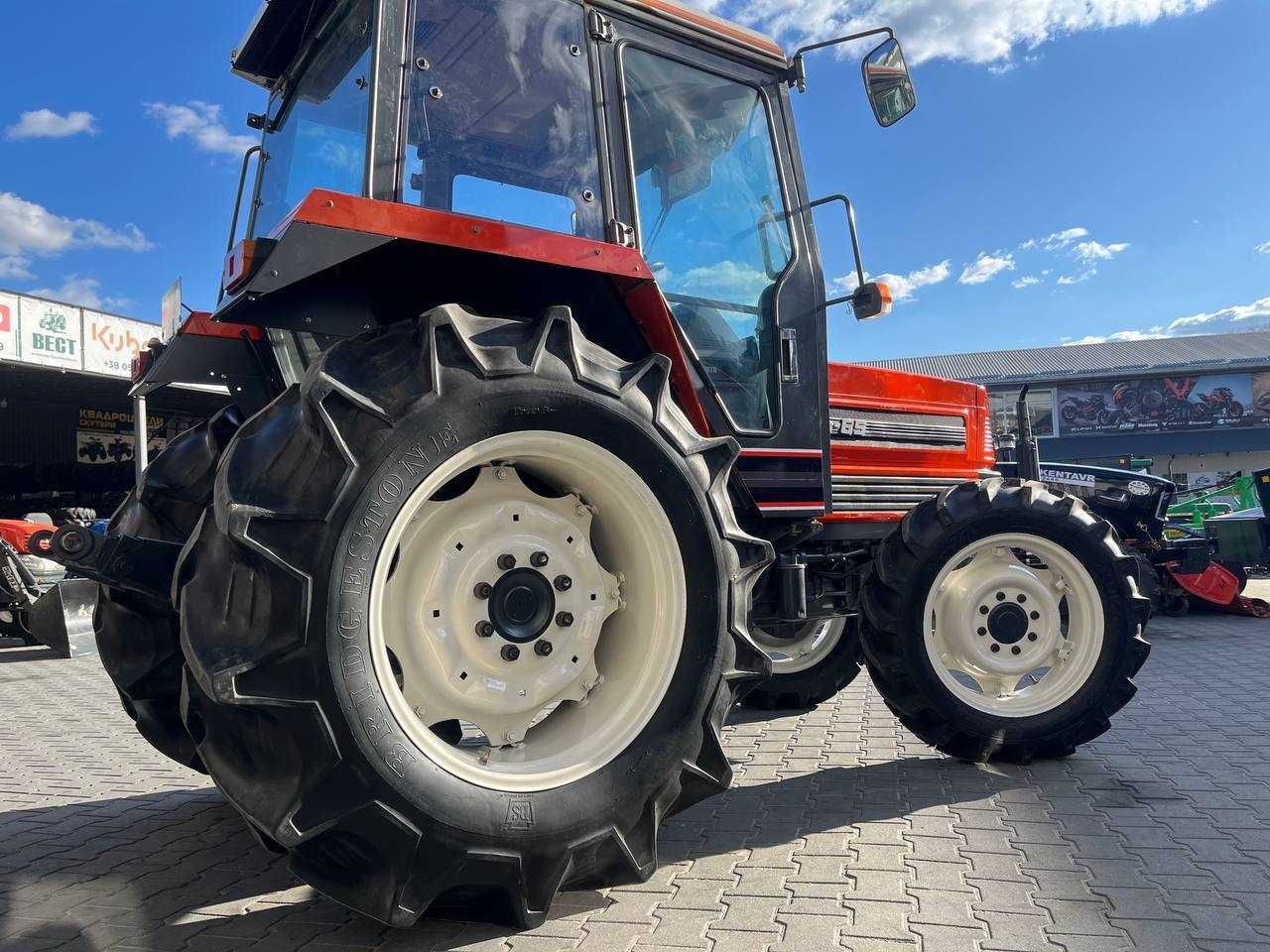 Kubota M1 - 65 Японський трактор