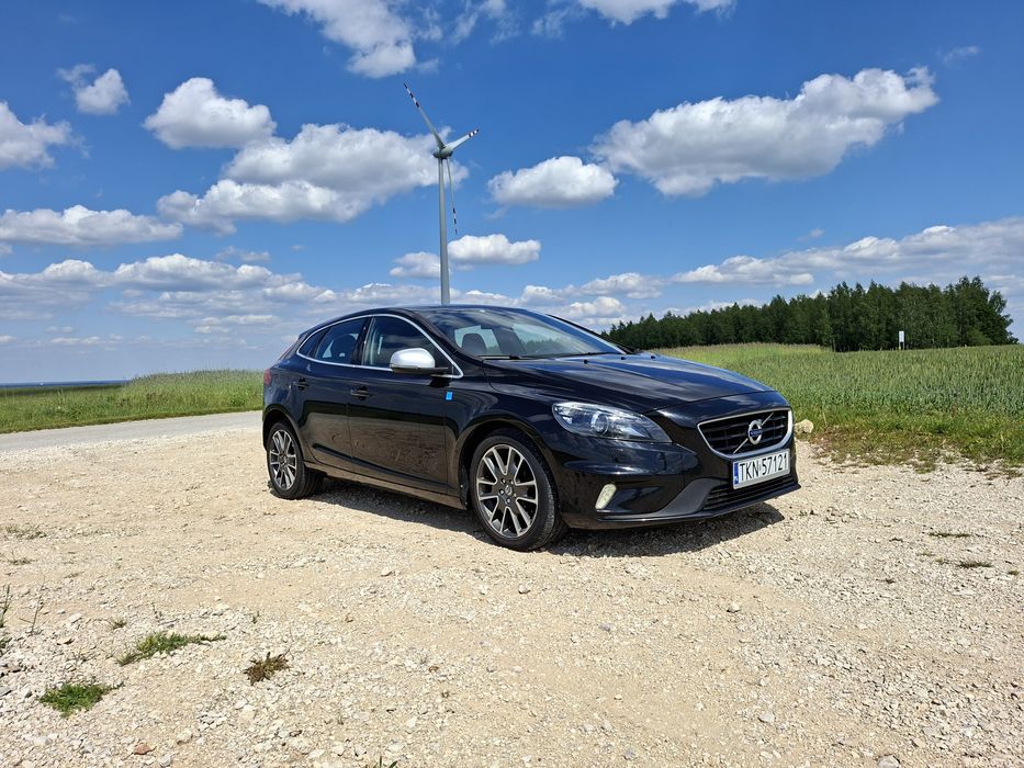 Volvo V40  R-design  D2 2.0 120