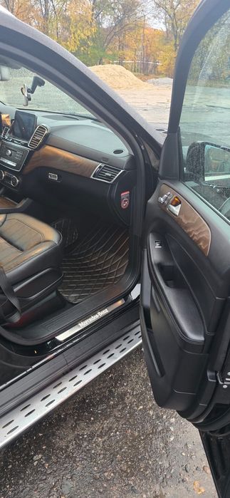 Mercedes Benz GLS class 2016