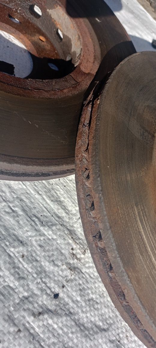 Tarcze hamulcowe przód audi A6 C5 A4 B5 288mm.