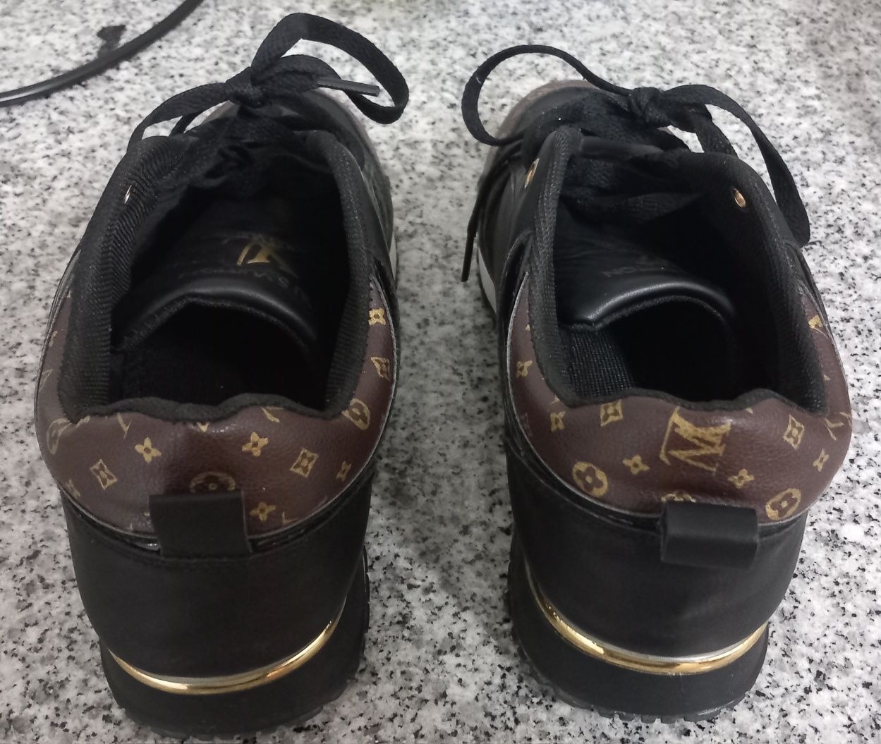 TÉNIS LOUIS VUITTON N°40 E TÉNIS ADIDAS N°43 Impecáveis como novos.20€