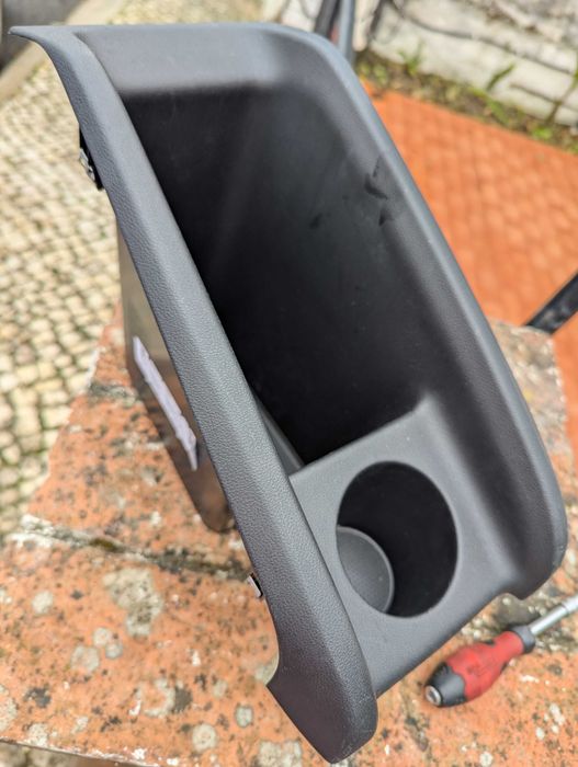 Caixa de arrumação da consola Skoda Enyaq