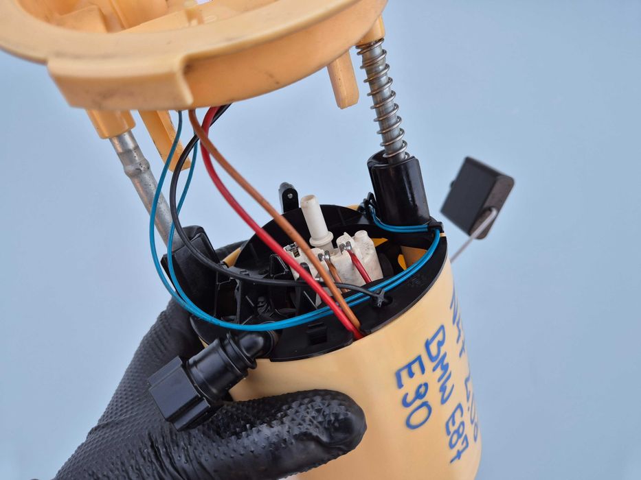 Kompletna Pompa Pompka Paliwa BMW 2.0d N47 E81 E87 E90 E91 E92 E93 Ory