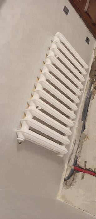 Чугунні батереї, в чудовому стані.